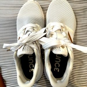 White Adidas Edge lux in great condition!